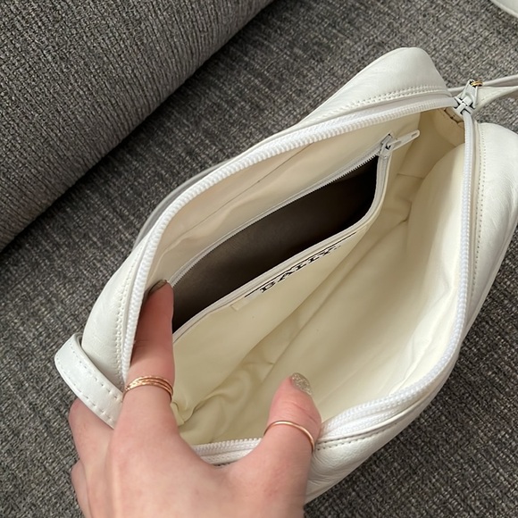 Bally Vintage Leather Crossbody Purse - Picture 4 of 4